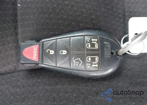 2014 Dodge Grand Caravan Sxt z USA, uszkodzony, nr VIN 2C4RDGCG7ER274211